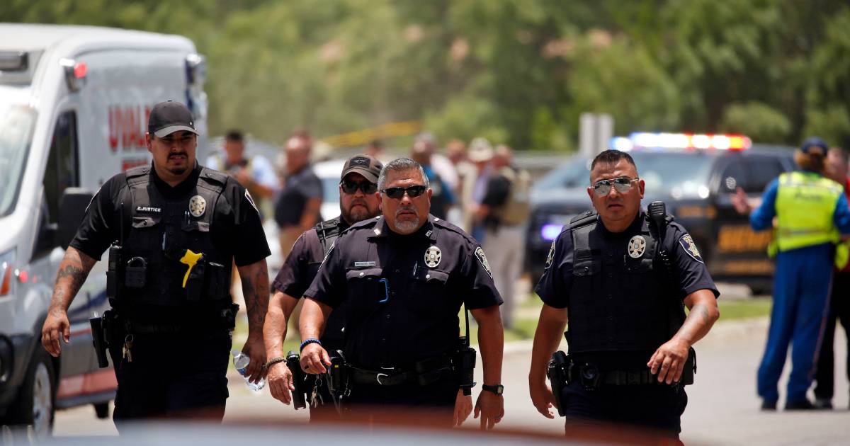 Negentien kinderen en twee leraren doodgeschoten in school Texas, VS reageert geschokt
