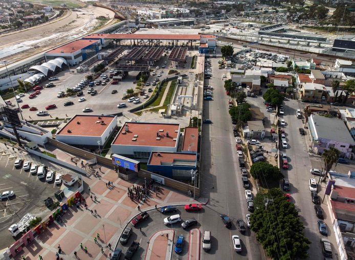 De grens tussen de VS en Mexico in de zuidelijke stad Tijuana.