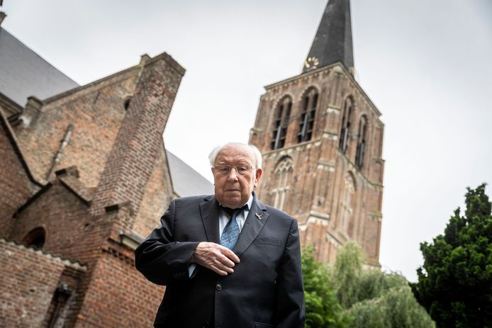 Ad van Loon.