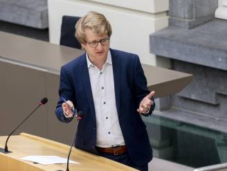 Brecht Warnez is meest ijverige West-Vlaamse parlementslid
