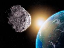 Superasteroïde scheert zo dicht langs de aarde dat die met een kleine telescoop te zien is