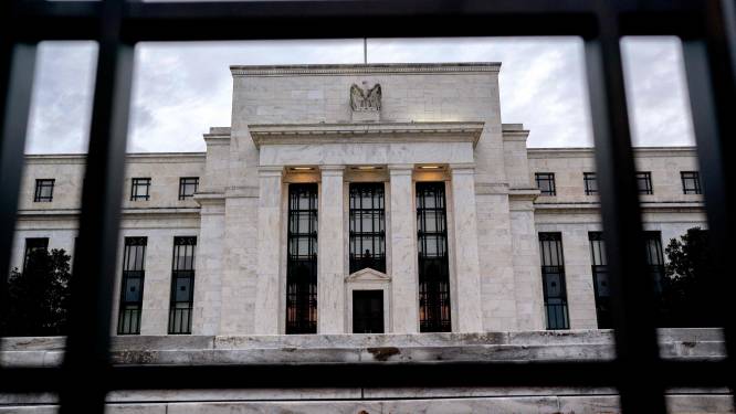 Amerikaanse centrale bank behoudt laag rentetarief, hint op renteverhoging in maart