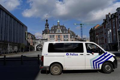Namur va s’attaquer aux logements vides et à la “mendicité agressive”