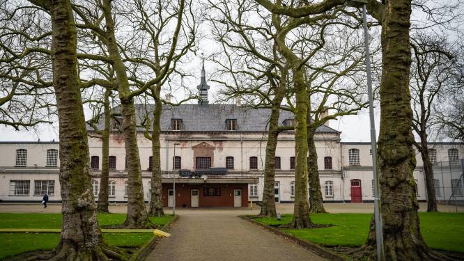 
Gedetineerde verwondt drie cipiers: 2 jaar voorwaardelijke celstraf