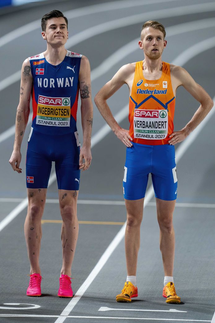 Tim Verbaandert en Jakob Ingebrigtsen voor de start van de series van de 3000 meter.