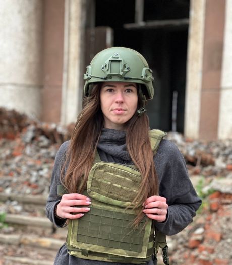 Maya (34) redt 10.000 Oekraïners uit oorlogsgebied met hulp uit Zwolle: ‘Een oorlogsfilm, maar dan echt’