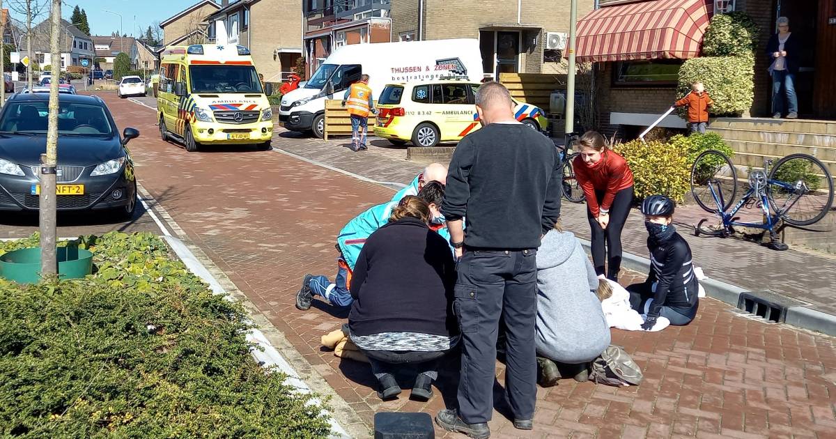 Jongetje op step en wielrenster gewond bij botsing in Groesbeek: vrouw naar ziekenhuis.
