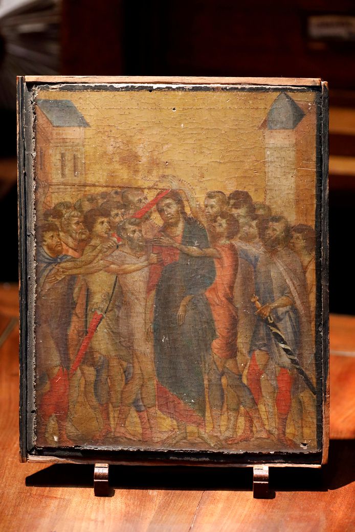 Het schilderij ‘De Bespotte Christus’ van Cimabue dat voor een recordbedrag van 24 miljoen euro geveild is.