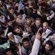 Weer Afghanen uit Pakistan geëvacueerd; hulp van Rode Kruis na wegvallen luchtbrug ‘genegeerd’