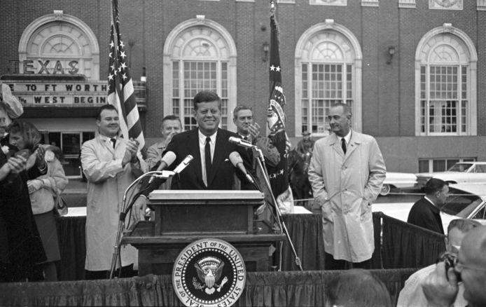 After breakfast, JFK spoke outside the Texas Hotel in Fort Worth.  To his left stood Vice President Lyndon Johnson.  Texas Governor John Connally looked over Kennedy's left shoulder into the crowd.