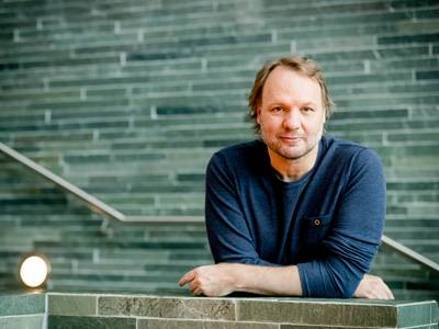 Rob Stenders weg bij Avrotros