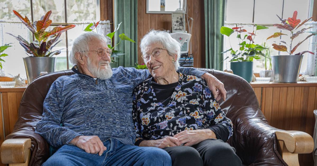 Werk op zee kon huwelijk van Joris en Riet Goudswaard niet verstoren; echtpaar is 65 jaar getrouwd |