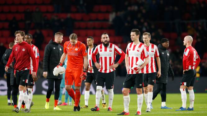 Crisis met een harde C: hoe komt PSV uit dit mijnenveld?