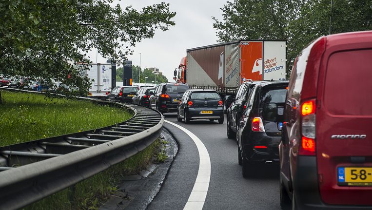 Archiefbeeld van een file op de A1. Beeld anp