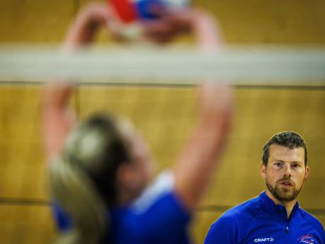 Volleybalsters VC Zwolle gaan voor het eerst Europa in: ‘Uitstekend voor de ontwikkeling van het team’