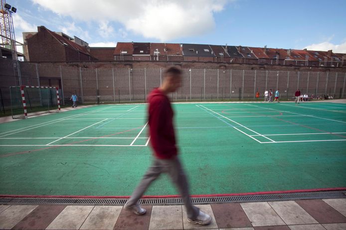 De man werd betrapt in de hulpgevangenis