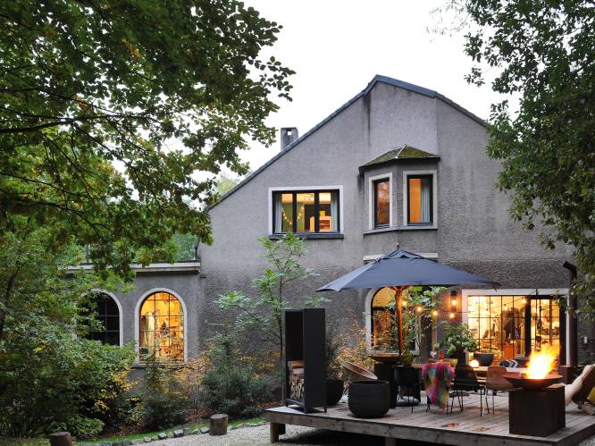 WOONVIDEO: Huisvuilvondsten, design en (kinder)kunst: in dit huis vind je het allemaal onder één dak
