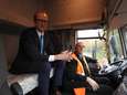 Ben Weyts opent sterk beveiligde vrachtwagenparking op E17