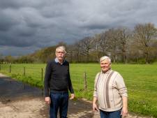 Houten flexwoningen op Bennekoms boerenland. Of toch sportvelden? ‘Anders verkoop ik toch niet’ 