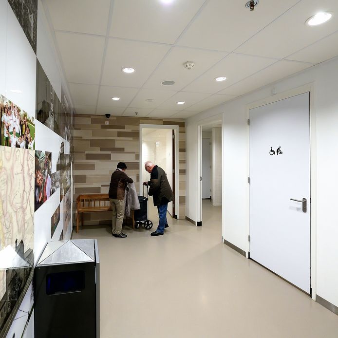 Een van de openbare toiletten in Roosendaal, in winkelcentrum De Roselaar.