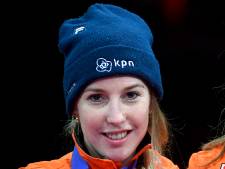 Ereronde en -haag bij Thialf voor Van Ruijven