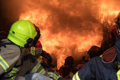 Un pompier de 17 ans condamné pour un incendie volontaire en France
