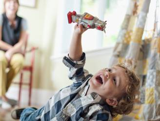 De ronde snoepjes die je kind nooit mag inslikken: knoopcelbatterijen kunnen interne brandwonden of zelfs dood veroorzaken