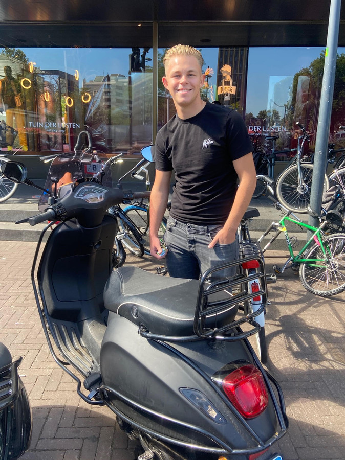 Jongeren balen van helmplicht voor snorscooter ‘Dan graag ook een