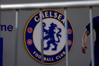 Dreigt faillissement voor Chelsea? “De club verdwijnt als de verkoop niet eind deze maand is afgerond”