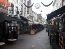 In de Korte Putstraat is een aantal horecazaken zaterdag geopend. De meeste bedrijven blijven gesloten.