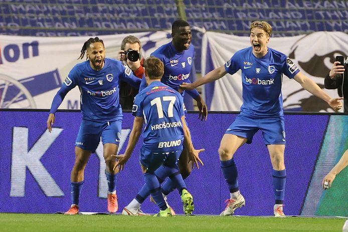 De Beker Gaat Naar Racing Genk Limburgers Kloppen Standard Na Goals Ito En Bongonda Beker Van Belgie Hln Be