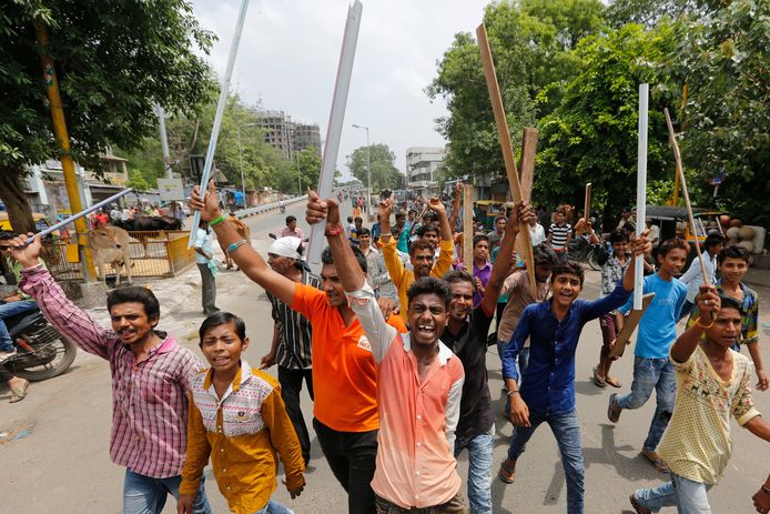 De dalits worden nog altijd gediscrimineerd in India en komen de straat op om daartegen te protesteren.
