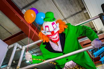 Een kijkje achter de schermen bij griezelparadijs Terror Nights: ‘We willen meer zijn dan een spookh