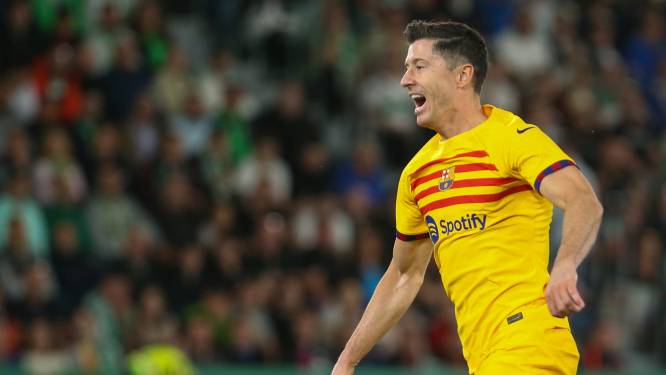 FC Barcelona wint zonder geblesseerde Frenkie de Jong eenvoudig op bezoek bij Elche 