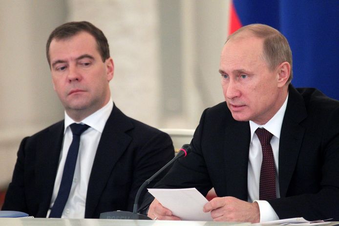 Dmitri Medvedev en Vladimir Poetin.