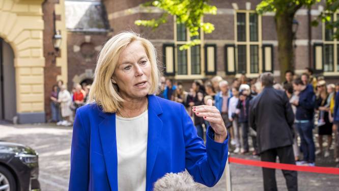 Kaag: Nederland wil bijdragen aan versterken vliegveld Kaboel