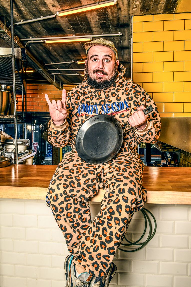 'Als tiener liep ik met allerlei opgekropte frustraties rond - geen geld, slechte stiefvaders, kwaaie hiphop - en die hebben weleens tot schermutselingen geleid. Fuck alles en iedereen: dat was mijn motto.' Beeld Koen Bauters