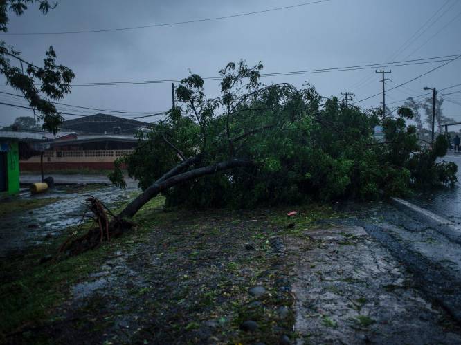 Gouverneur New York kondigt noodtoestand af voor orkaan Henri: “Denk aan orkaan Sandy, neem dit dus ernstig”