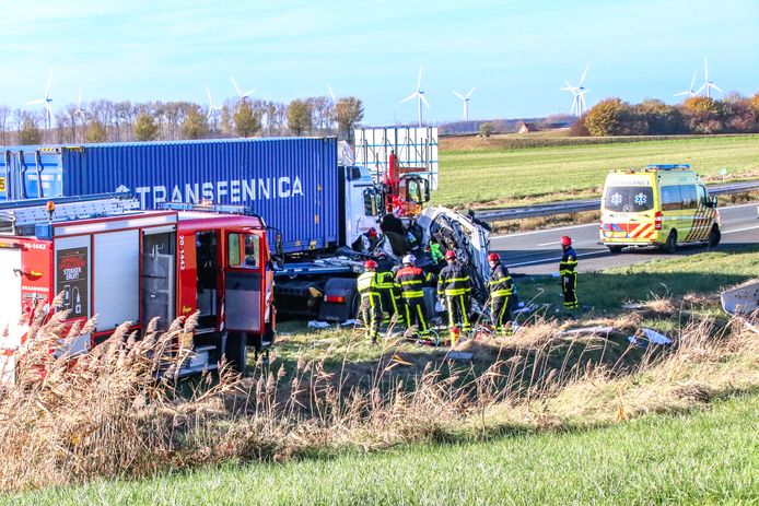 Man 56 Uit Duitsland Komt Om Bij Aanrijding Tussen Twee Vrachtwagens Op A4 Bij Bergen Op Zoom Bergen Op Zoom Bndestem Nl