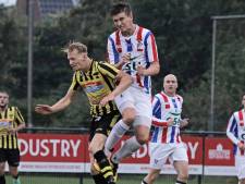 Veldhovense UDI’19-verdediger Willem Tieben houdt het voor gezien: ‘Knie werkt niet meer mee’ 