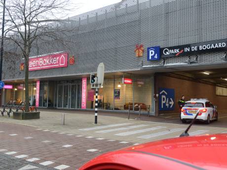 Politie houdt na zoekactie man aan die Leen Bakker Rijswijk probeerde te overvallen