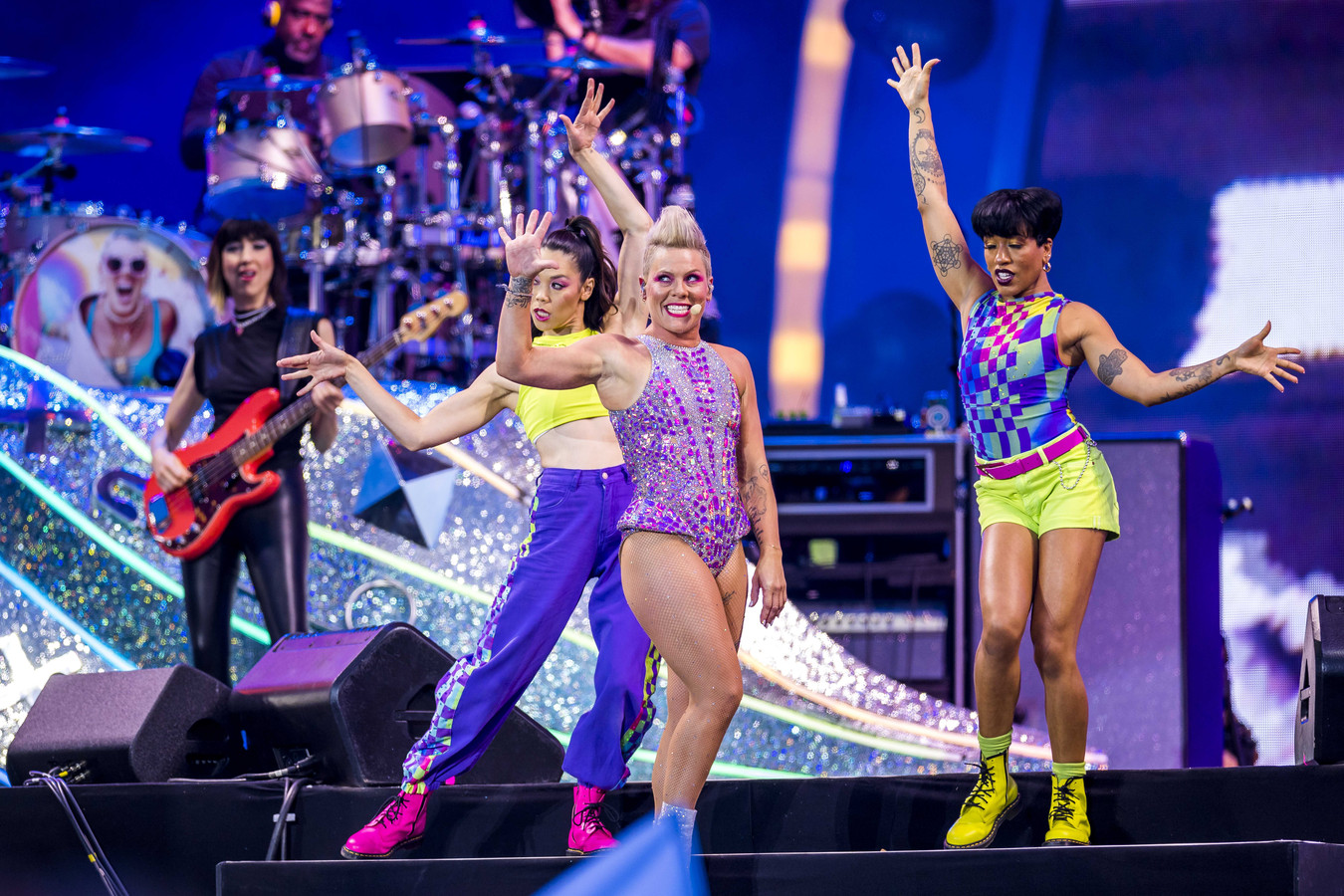 p-nk-wervelt-in-landgraaf-het-heet-niet-voor-niets-pinkpop-foto-ad-nl