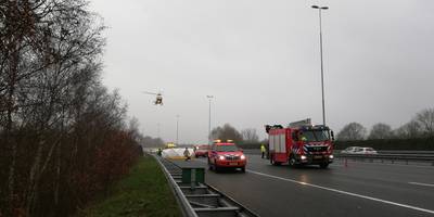 Traumahelikopter landt bij A50 ter hoogte van Heelsum voor reanimatie