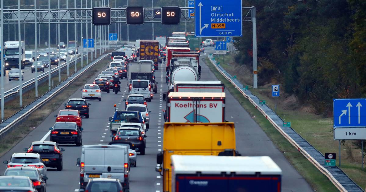 Ongeluk met vier autos op A58 bij Oirschot.