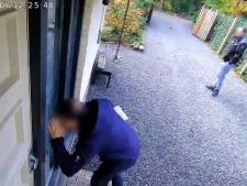 Loerende toezichthouders die naar geloofsovertuiging vragen; Epe gooit het roer nu om