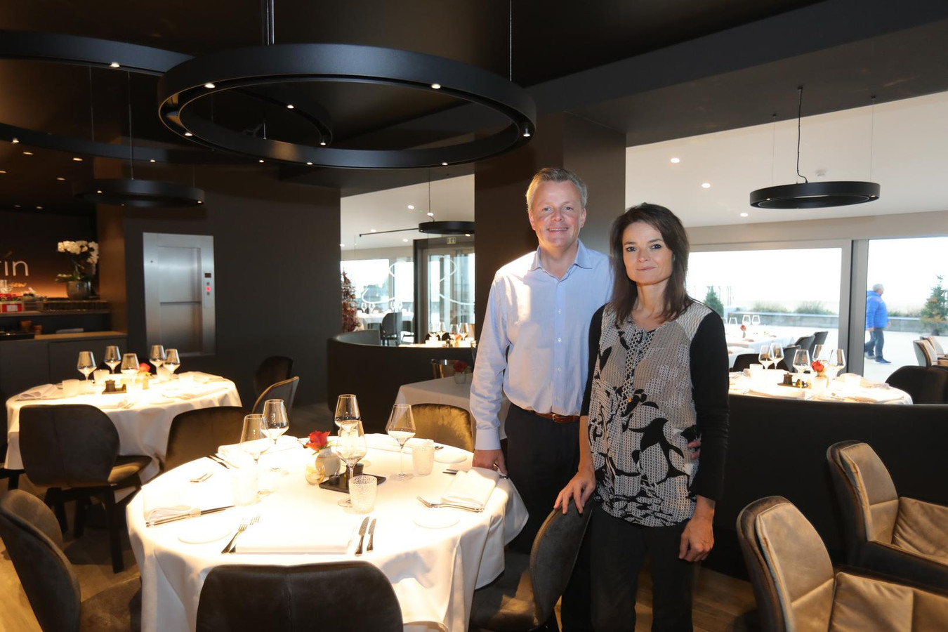 Thierry Debal en Annick Dayer hebben restaurant Savarin volledig vernieuwd.