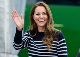 Sportieve Kate doet mee aan zeilrace 