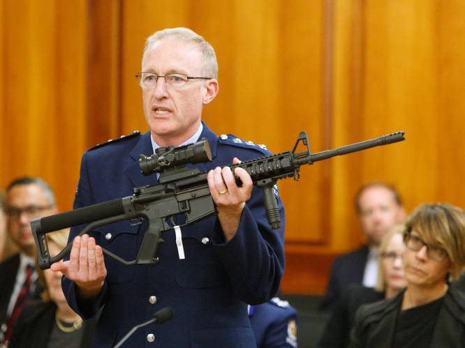 Duizenden Nieuw-Zeelanders leveren wapens in