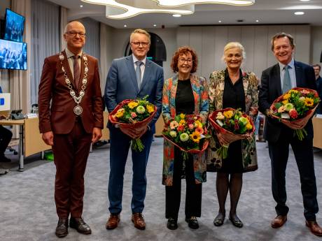 Harry de Vries leidt dossier DocksNLD2, tot verbazing van de oppositie: ‘Wethouders durven het niet aan’