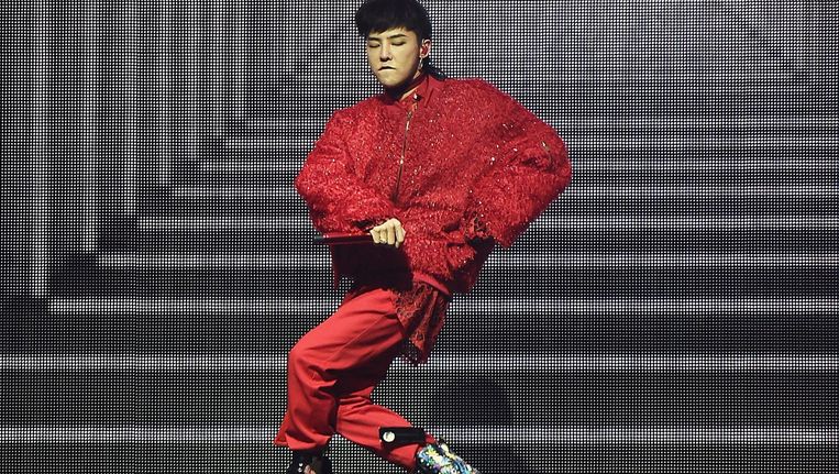 G-Dragon deze zomer tijdens een optreden in New York Beeld Getty Images